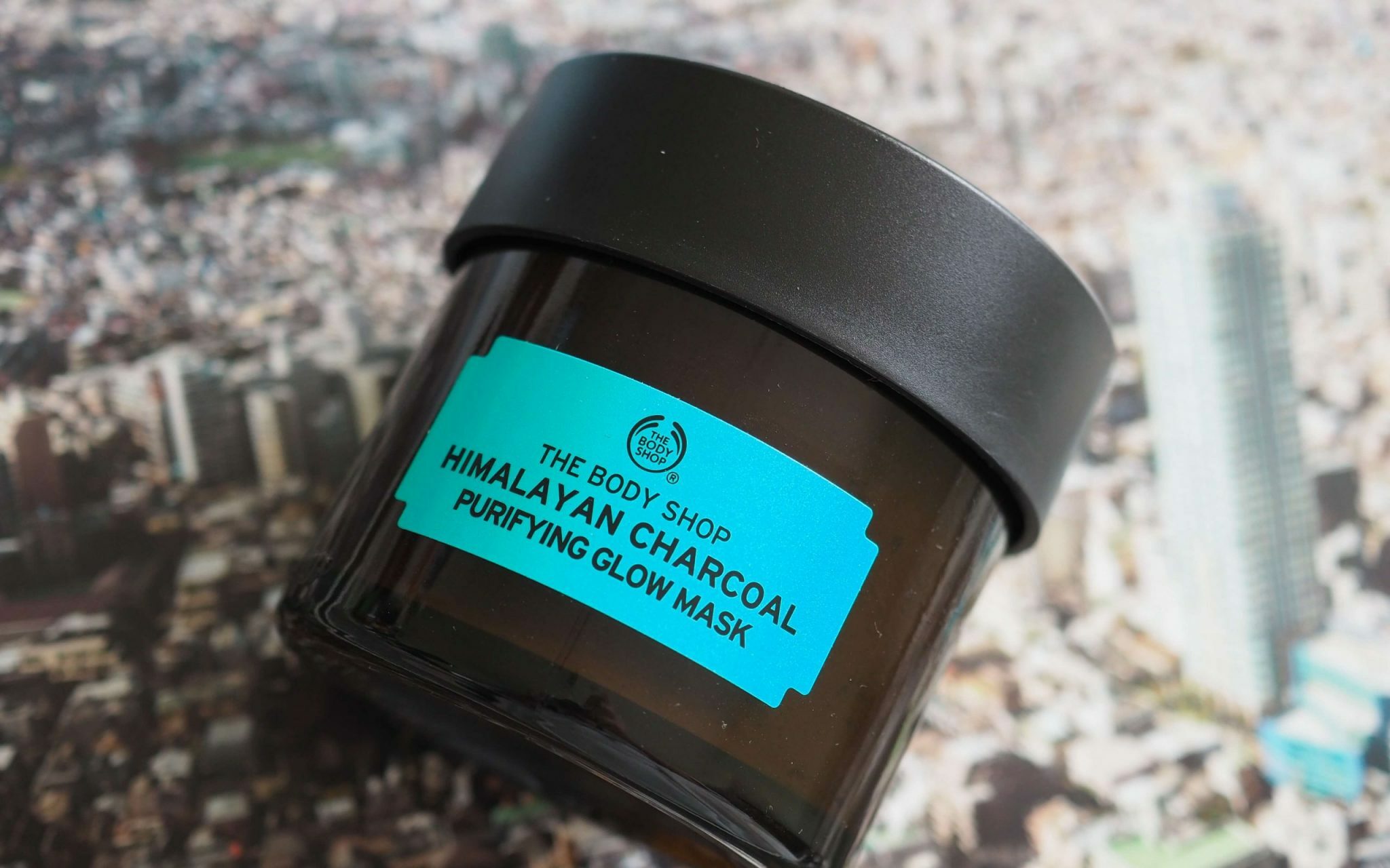The Body Shop Himalayan Charcoal Purifying Mask -
